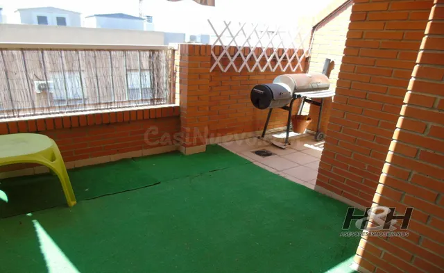 Dúplex 3 habitaciones 105m² en alquiler - LEixereta - foto 2