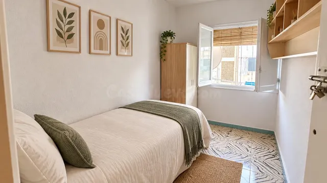 Oportunidad de inversión en Virgen del Remedio – 3 habitaciones, amplio salón y terraza, Alicante — 2