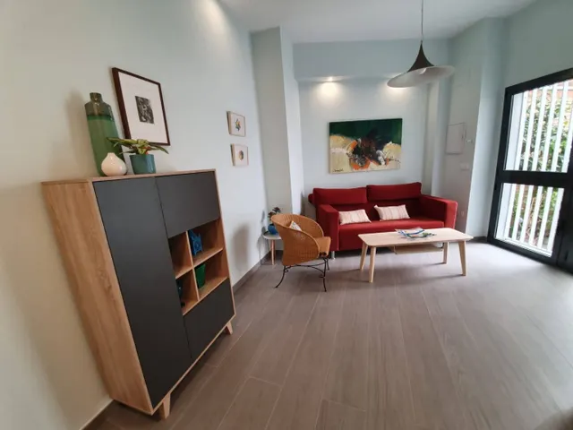 Casa de 270 m2 con parcela de 627 m2 — 16