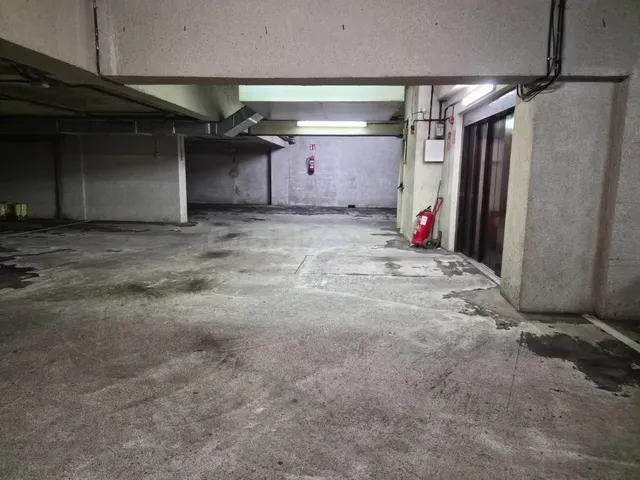 RAYA DE GARAJE en el CENTRO DE HERNANI. Espacio seguro para  - foto 5