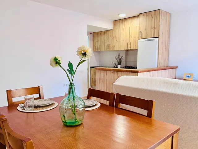 Piso en Venta en el Corazón de Totana - Ideal para Entrar a  - foto 5