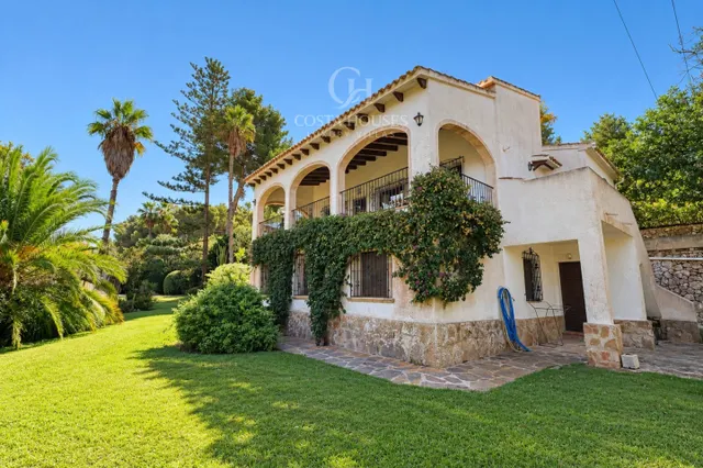 VILLA JARDI · DOBLE PARCELA, JARDINES MADUROS Y VISTAS AL MONTGÓ EN EL TOSALET JÁVEA — 38