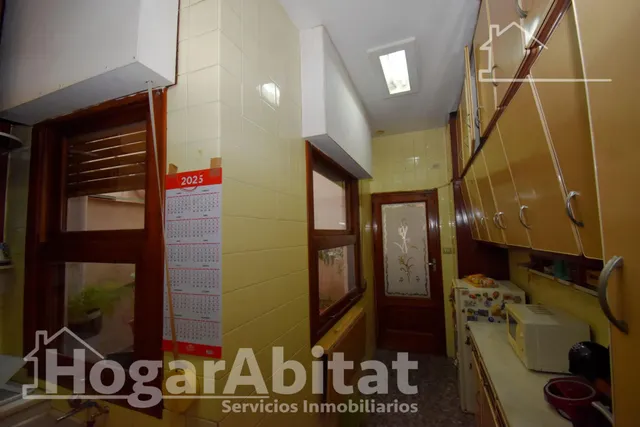 CASA SEMIREFORMADA CON GARAJE Y DOS TERRAZAS, EN EL CENTRO — 14