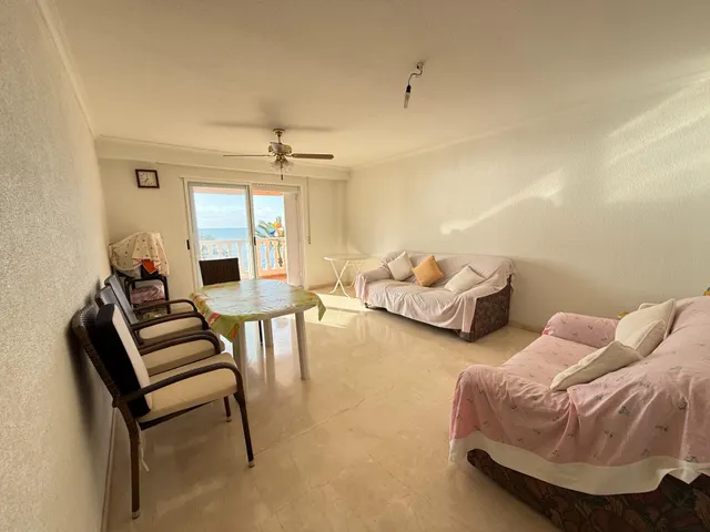 Apartamento de 3 dormitorios y 2 baños en 1ª línea de la playa del cura con vistas directas al mar!!!! — 11