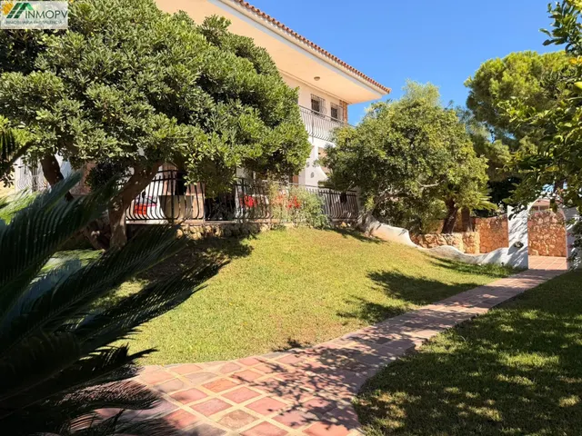 EN EXCLUSIVA GRAN CHALET EN ZONA AMERADORS VINARÒS! PARCELA  - foto 4