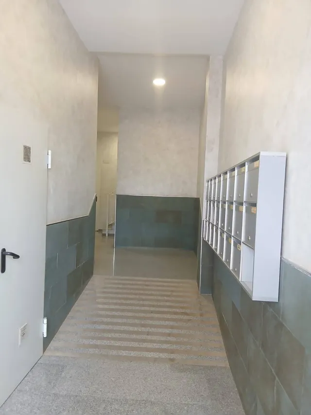 Piso de 1 dormitorio con terraza, garaje y trastero en Los Alcázares — 7
