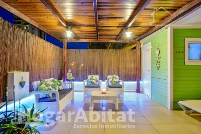 Reformado con terraza y licencia turística junto al mar — 16