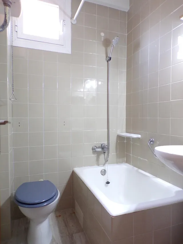 PISO EN ALQUILER DE CUATRO DORMITORIOS SEMIAMUEBLADO — 21