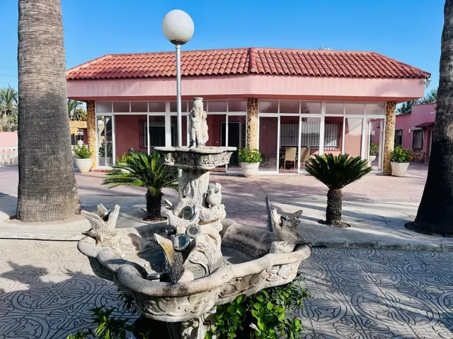 Chalet independiente en Matola, Elche — Exclusividad, amplit - foto 5