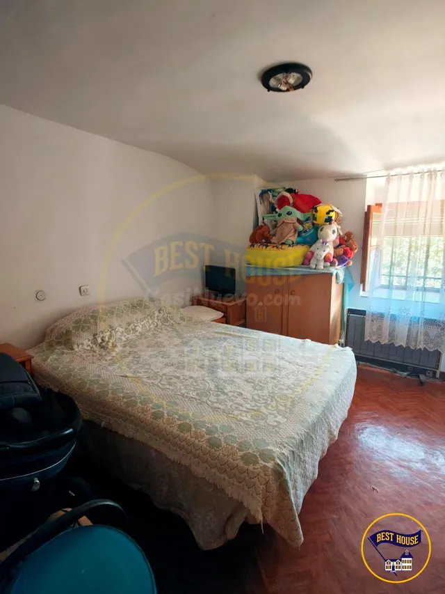 AMPLIA CASA DE 6 habitaciones EN MOHORTE — 19