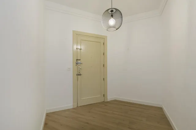✨ EXCLUSIVO PISO DE 253 m2 EN GRANADA CENTRO – 2.800 €/MES DE RENTABILIDAD — 8