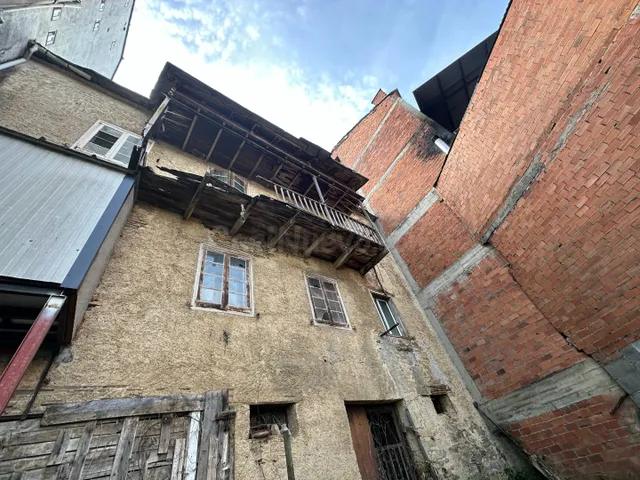 Oportunidad en el centro de Becerreá: Edificio + Casa tradicional con gran local — 8