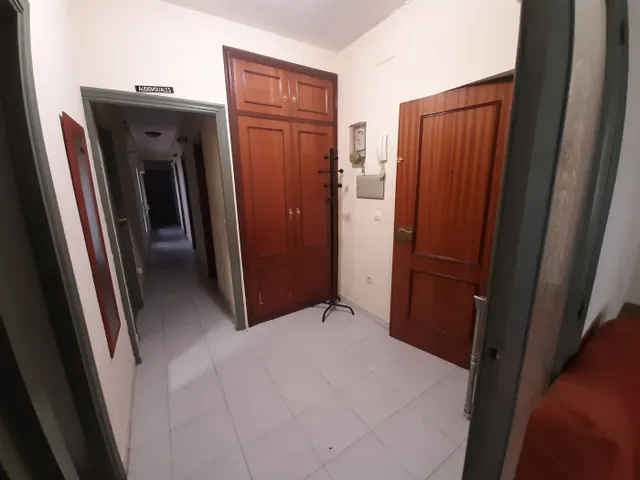 Estudiantes (chicas ). Una habitación  para compartir 220€+gastos. — 9