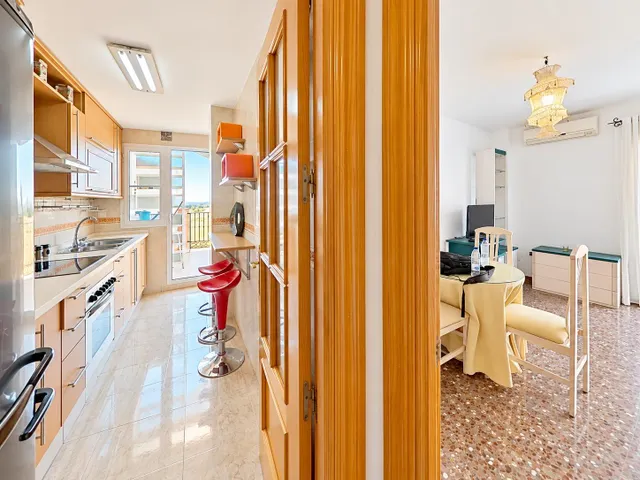 Bonito piso exterior y luminoso de dos dormitorios, baños y aseo en Albolote junto al metro y con plaza de garaje — 14