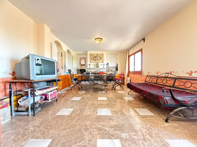 Espectacular chalet independiente con 7 dormitorios, piscina y 1.520 m2 de parcela en Río Park — 33