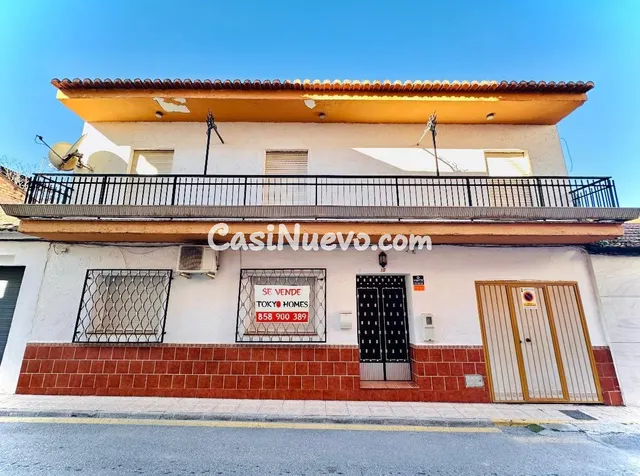 AMPLIA CASA CEN PLENO CENTRO DE CHURRIANA DE LA VEGA