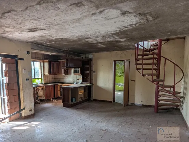 Casa-Chalet en Venta en Valverde De La Virgen León — 14