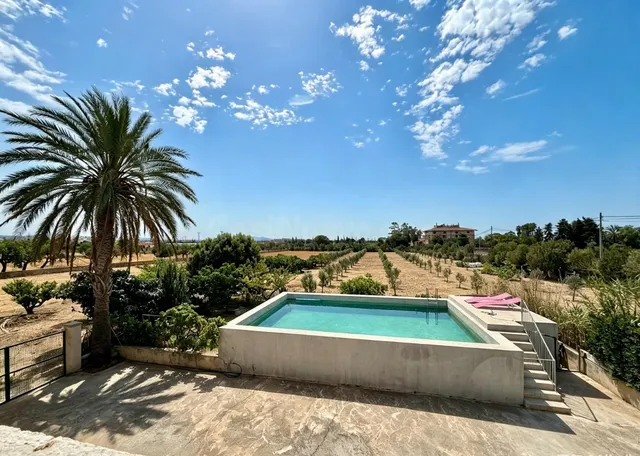 Exclusiva finca con tres viviendas independientes a pocos mi - foto 4