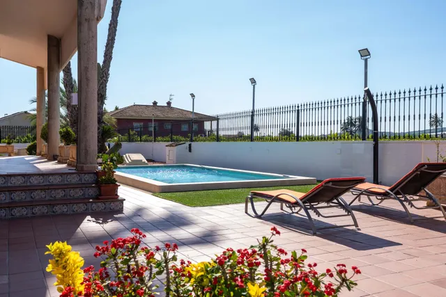 Magnífico Chalet en Orihuela – Listo para Entrar a Vivir — 30