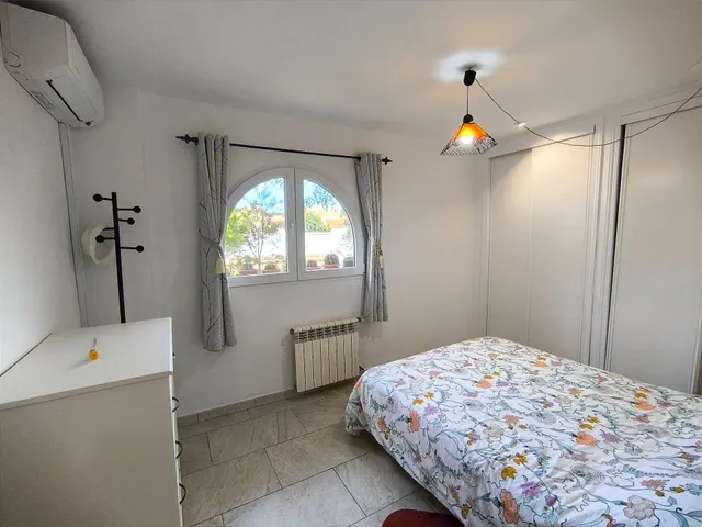 Precioso chalé unifamiliar aislado con piscina y amplio garaje — 22