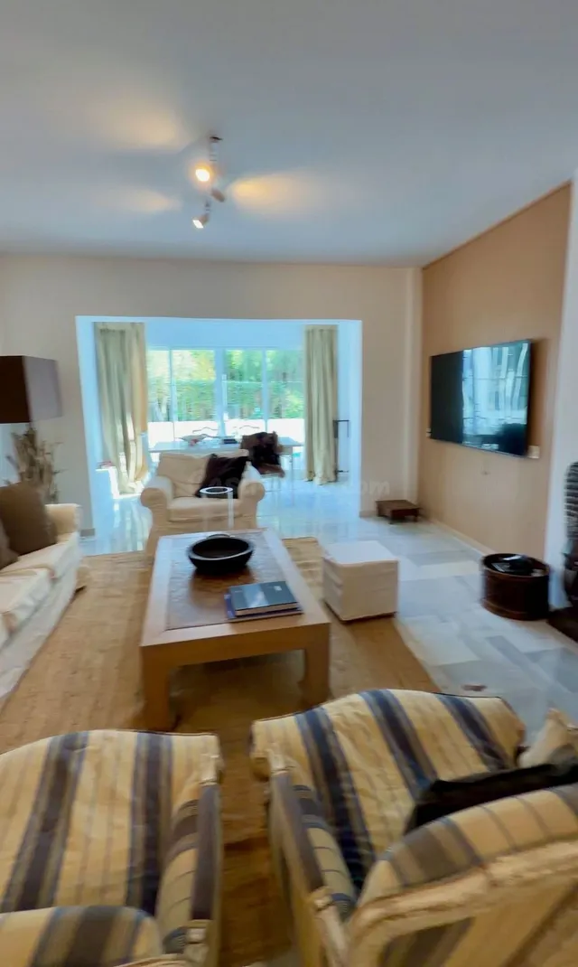 Planta baja 3 habitaciones 139m² en alquiler - Marbella - foto 4