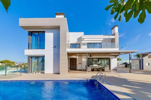 Villa 3 habitaciones 393m² en venta - Centro