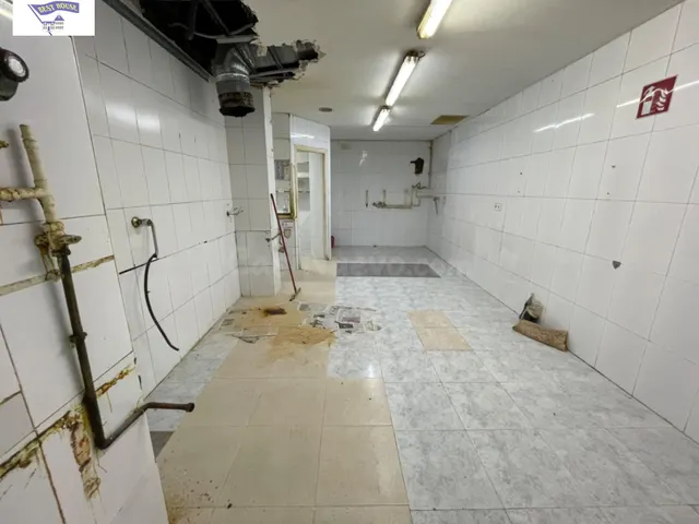 Local comercial 300m² en alquiler - Ensanche-Franciscanos - foto 5