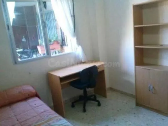 ¡PISO DE ALQUILER DISPONIBLE PARA ESTUDIANTES CURSO 2024/202 - foto 3