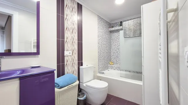 PISO VENTA SALAMANCA. Urbis te ofrece un piso reformado en venta en Garrido Sur, Salamanca. — 50