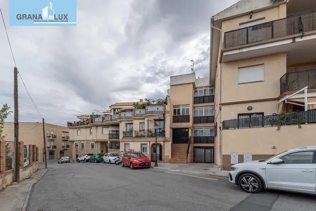 Piso en urbanización con piscina en Las Gabias — 26