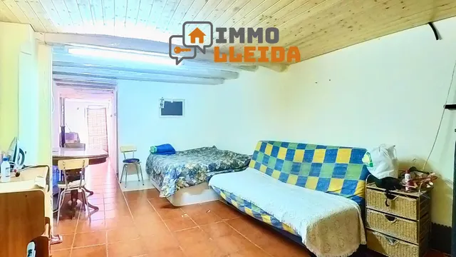 OPORTUNIDAD Casa en La Granadella con patio — 16