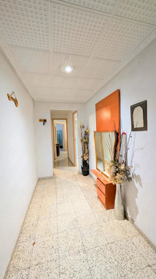 ¡ZONA CORAZÓN DE JESÚS, JUNTO A REINA VICTORIA¡  ¡PISO 3º REAL DE 3 DORMITORIOS DOBLES, 1 BAÑO Y BALCÓN¡ — 15