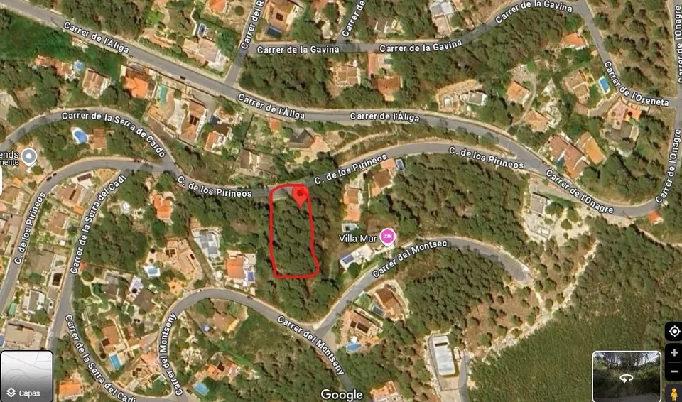 Parcela de 879m2 en venta