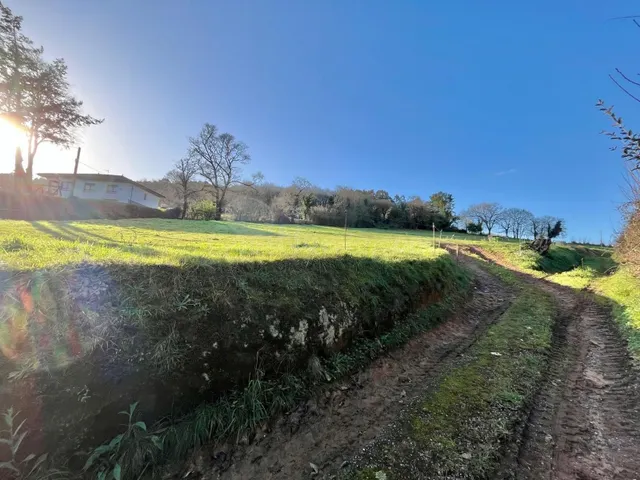 Magnífica parcela para construir una vivienda cercana a la c