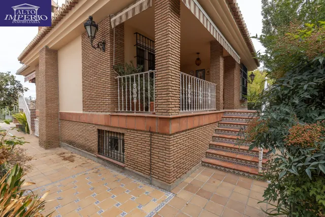 Complejo industrial con vivienda en Alhendín con 2500 metros cuadrados — 42