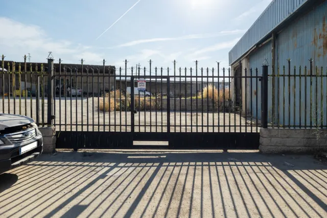 Nave industrial 1400m² en venta - Alcampo — 31
