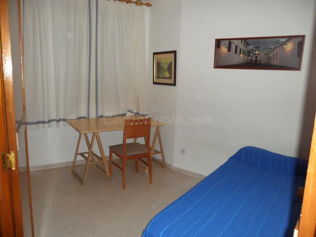 ¡¡¡ ESTUDIANTES !!! DOS habitaciones DISPONIBLES EN PISO COM - foto 4