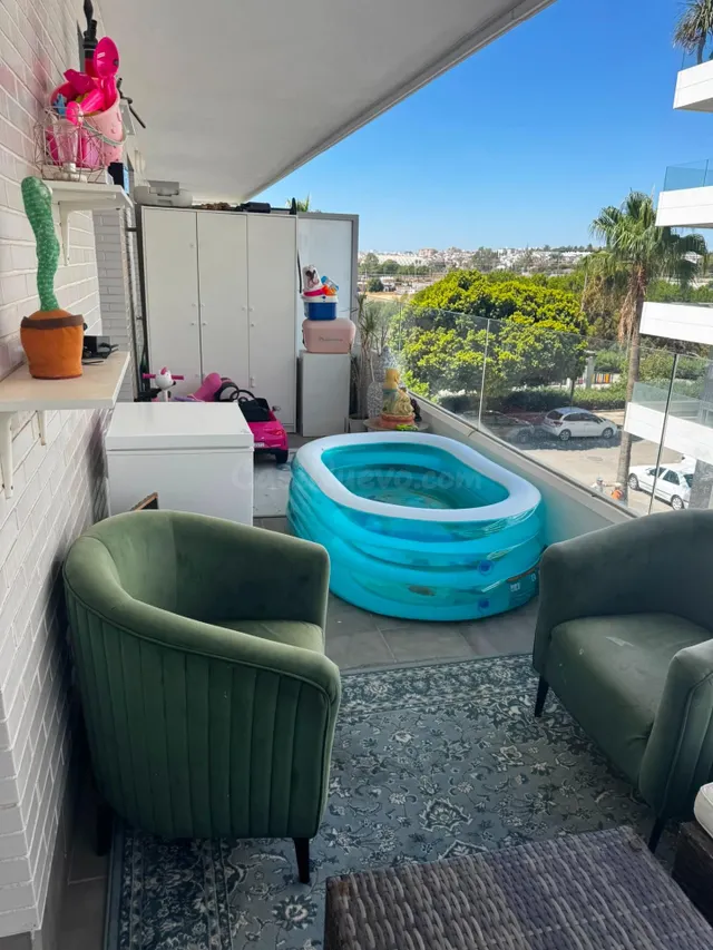 Seminuevo apartamento en la urbanización guadaiza — 12