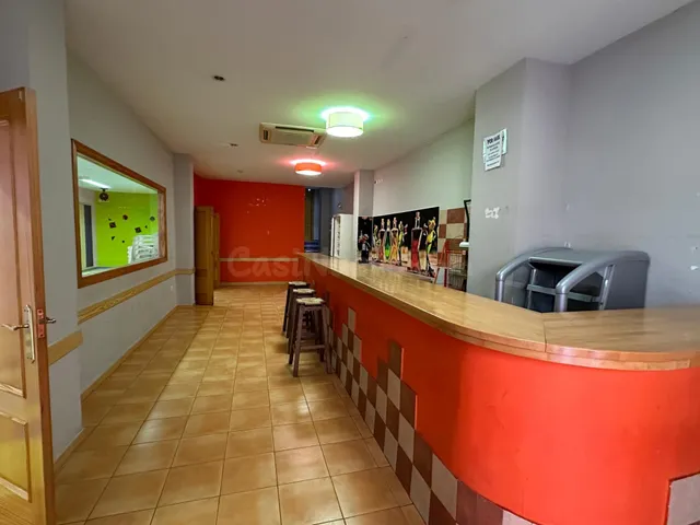 ALG661 - DOS LOCALES COMERCIALES DE 135M2 EN LA AVDA PAÍS VA - foto 5