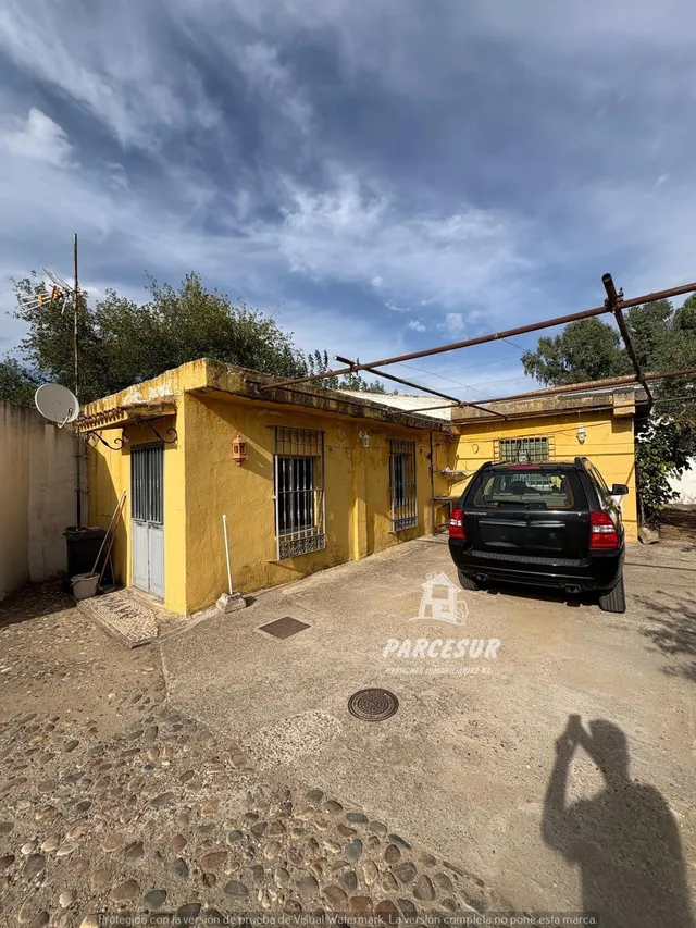 Finca de 1.250 m2 con 2 casas independientes y piscina — 36