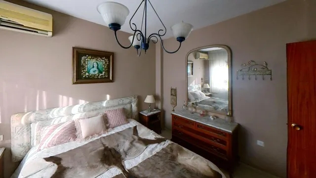 Amplio y Luminoso Piso en Villarrubia, por 110.000 € — 11