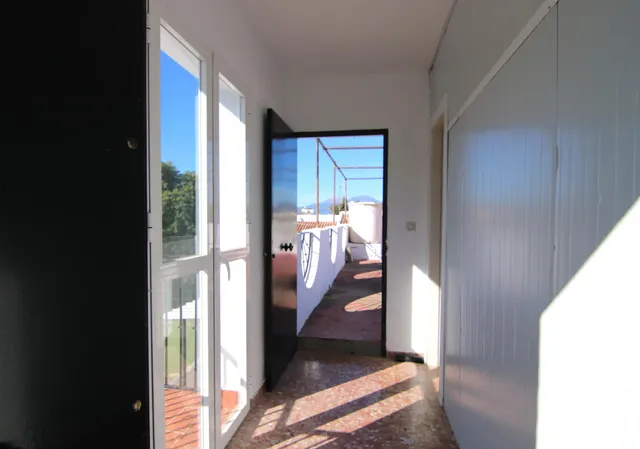 ¡OPORTUNIDAD EN COÍN! LOCAL COMERCIAL CON GRANDES POSIBILIDADES — 18