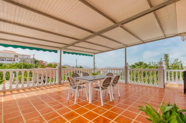 Casa de campo con piscina en Periana — 12
