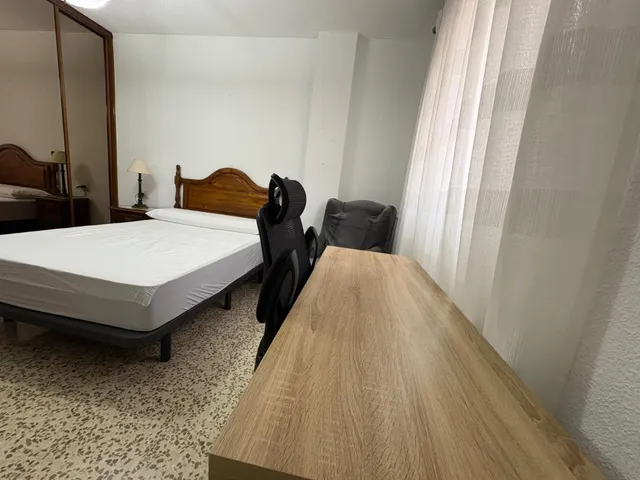 Piso 3 habitaciones 106m² en alquiler - Camino de ronda — 21