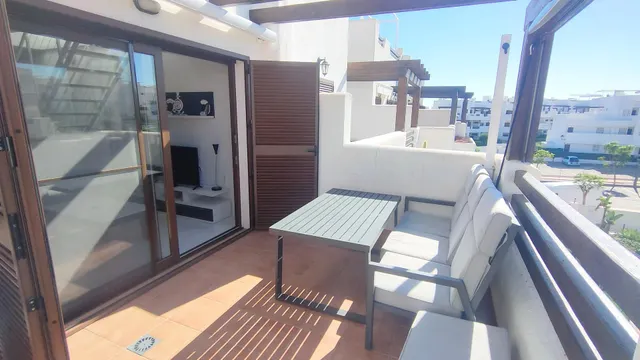 Ático de 2 dormitorios con amplio solárium privado y vistas a las piscinas en Mar de Pulpí, San Juan de los Terreros — 17
