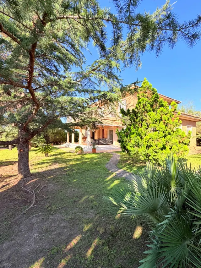 CHALET EXCLUSIVO EN ALZABARES ELCHE, CON PISCINA, ALTAS CALIDADES Y A SOLO 2 KM DEL HOSPITAL — 17