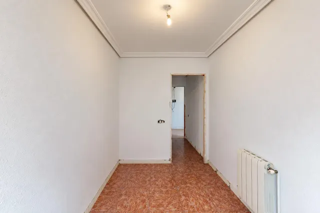 Piso exterior de 111 m2 con 4 dormitorios, garaje y trastero en Av Juan Antonio Perea — 21