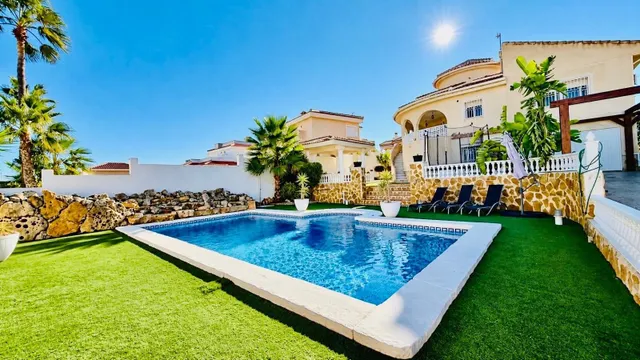 Villa 4 habitaciones 219m² en venta - Doña Pepa — 21