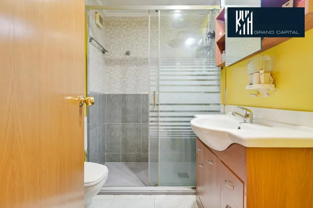 PISO GIRONA — 24