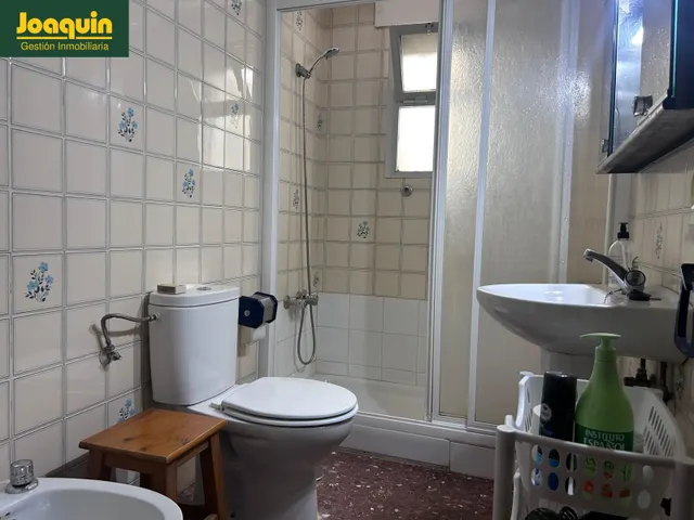 Amplio piso de 123 m2 con terraza y gran potencial en Santa Rosa — 9